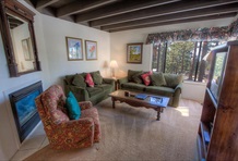 RedAwning Holly Lane Apartment